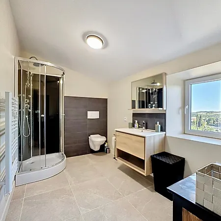 Апартаменты Domaine Taurin Elyssa Ledignan